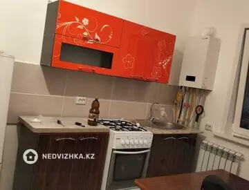 1-комнатная квартира, этаж 2 из 2, 33 м², На длительный срок, миниатюра 1