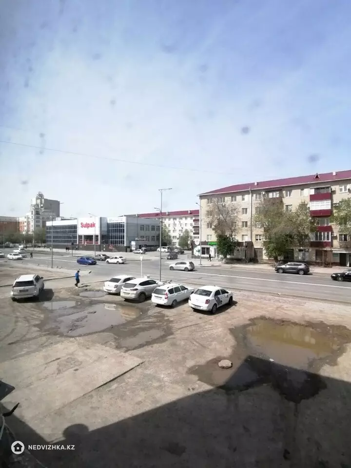 3-комнатная квартира, этаж 2 из 5, 58 м², фотография 4