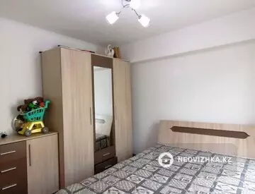 3-комнатная квартира, этаж 2 из 5, 58 м², миниатюра 6