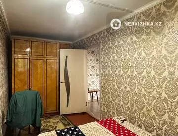 4-комнатная квартира, этаж 2 из 4, 84 м²