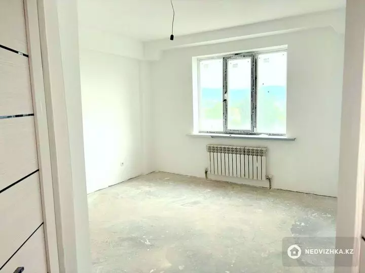 1-комнатная квартира, этаж 1 из 5, 40 м², 2-фотосурет