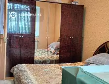 4-комнатная квартира, этаж 5 из 5, 80 м²