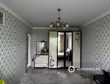 4-комнатная квартира, этаж 5 из 5, 80 м²