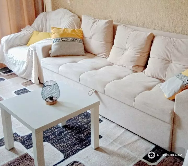 2-комнатная квартира, этаж 2 из 5, 44 м², Посуточно, фотография 2