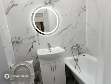 4-комнатная квартира, этаж 2 из 5, 38 м², Посуточно, миниатюра 5