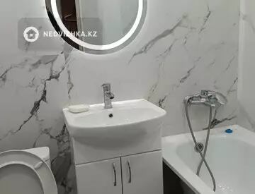 4-комнатная квартира, этаж 2 из 5, 38 м², Посуточно, миниатюра 4