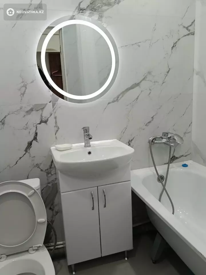 4-комнатная квартира, этаж 2 из 5, 38 м², Посуточно, фотография 4