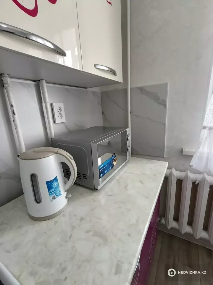 4-комнатная квартира, этаж 2 из 5, 38 м², Посуточно, фотография 2