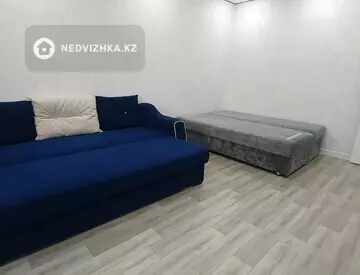 2-комнатная квартира, этаж 2 из 5, 70 м², Посуточно, миниатюра 1