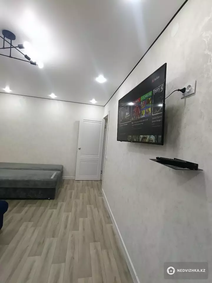 2-комнатная квартира, этаж 2 из 5, 70 м², Посуточно, фотография 3