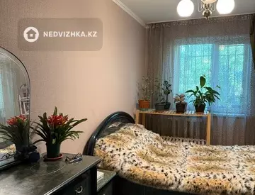 2-комнатная квартира, этаж 1 из 4, 44 м², миниатюра 2