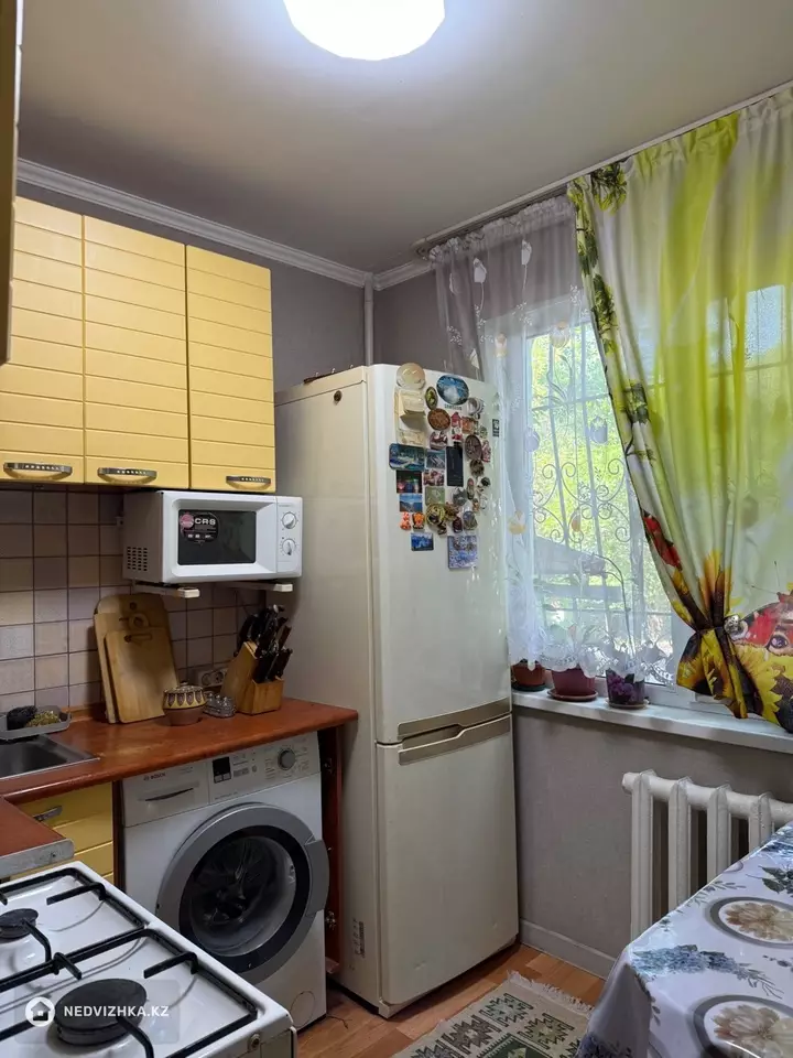 2-комнатная квартира, этаж 1 из 4, 44 м², фотография 3