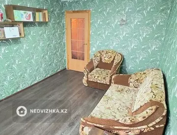 2-комнатная квартира, этаж 2 из 5, 47 м², миниатюра 2