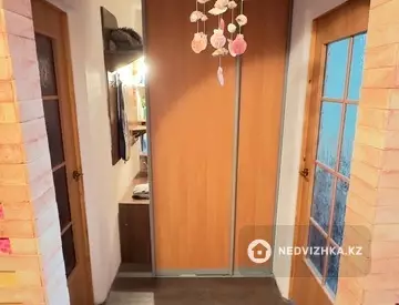 2-комнатная квартира, этаж 2 из 5, 47 м², миниатюра 11