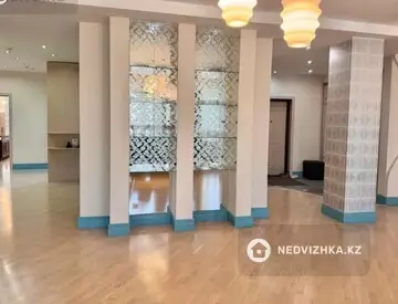 4-комнатная квартира, этаж 6 из 8, 190 м², миниатюра 4