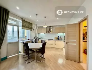 4-комнатная квартира, этаж 6 из 8, 190 м², миниатюра 11