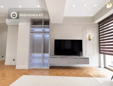 5-комнатная квартира, этаж 3 из 4, 133 м²