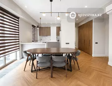 5-комнатная квартира, этаж 3 из 4, 133 м², миниатюра 6