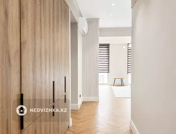 5-комнатная квартира, этаж 3 из 4, 133 м², миниатюра 10