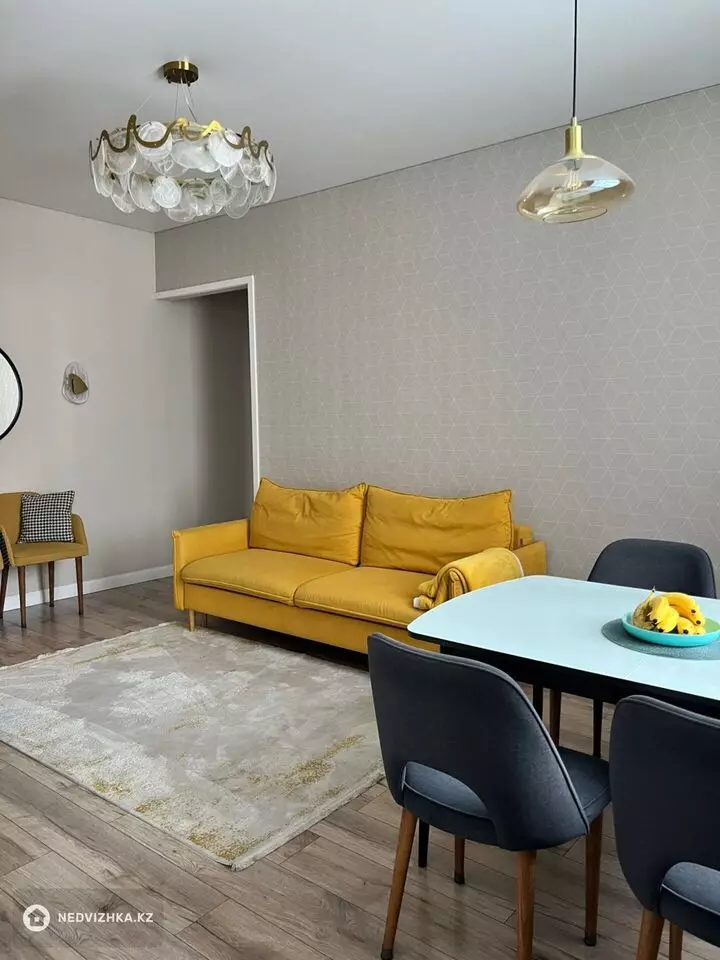 4-комнатная квартира, этаж 5 из 9, 83 м², фотография 2