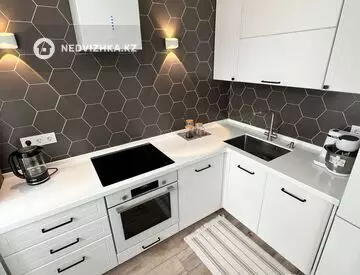 4-комнатная квартира, этаж 5 из 9, 83 м², миниатюра 4