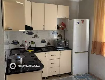 2-комнатная квартира, этаж 3 из 12, 54 м², На длительный срок