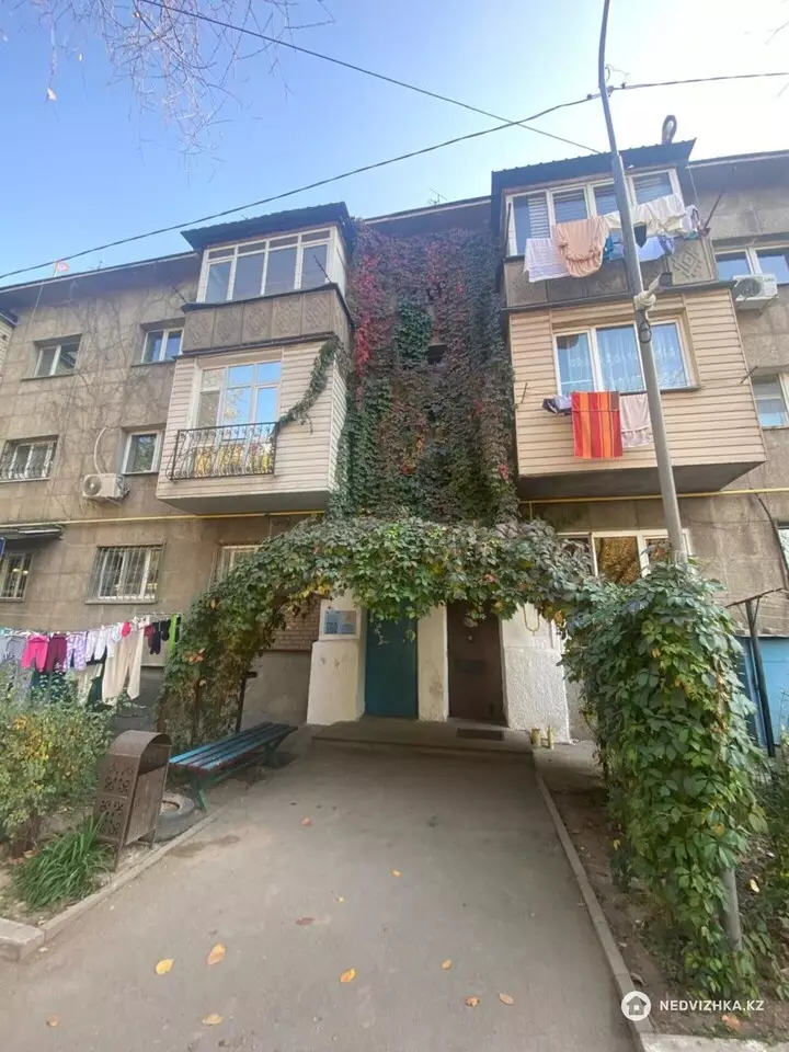 3-комнатная квартира, этаж 2 из 3, 70 м², На длительный срок, фотография 3