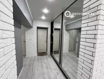 3-комнатная квартира, этаж 2 из 3, 70 м², На длительный срок, миниатюра 2