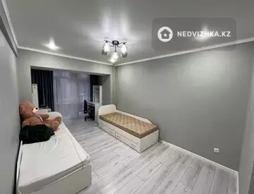 3-комнатная квартира, этаж 2 из 3, 70 м², На длительный срок, миниатюра 8