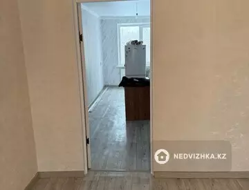 2-комнатная квартира, этаж 4 из 5, 46 м², миниатюра 2