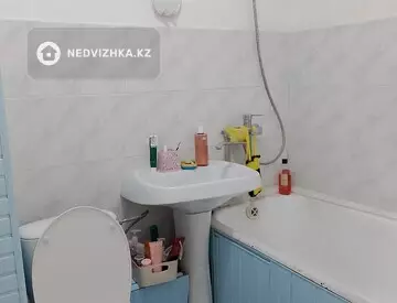 2-комнатная квартира, этаж 4 из 5, 46 м², миниатюра 6