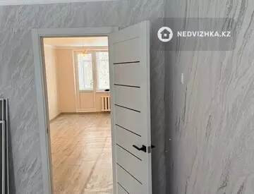 2-комнатная квартира, этаж 4 из 5, 46 м², миниатюра 11