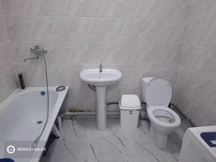 2-бөлмелі пәтер, қабат 3 барлық қабат саны 13, 50 м², На длительный срок, 3-фотосурет