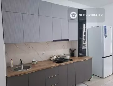 2-бөлмелі пәтер, қабат 3 барлық қабат саны 13, 50 м², На длительный срок, 1-нобай