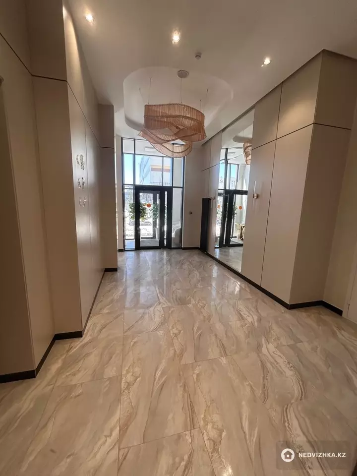 1-комнатная квартира, этаж 2 из 12, 41 м², фотография 2