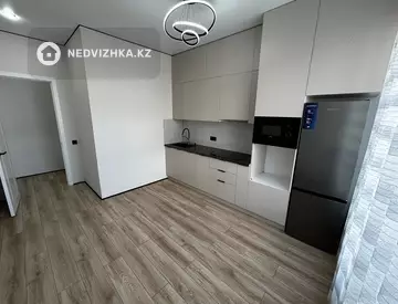 1-комнатная квартира, этаж 2 из 12, 41 м²
