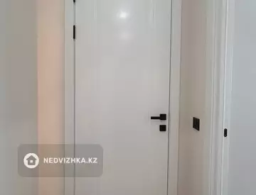 1-комнатная квартира, этаж 2 из 12, 41 м², миниатюра 6