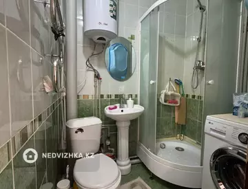 3-комнатная квартира, этаж 5 из 5, 57 м², миниатюра 2