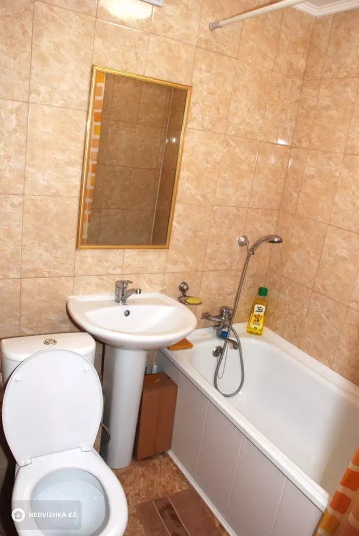 1-бөлмелі пәтер, қабат 2 барлық қабат саны 3, 33 м², Посуточно, 4-фотосурет
