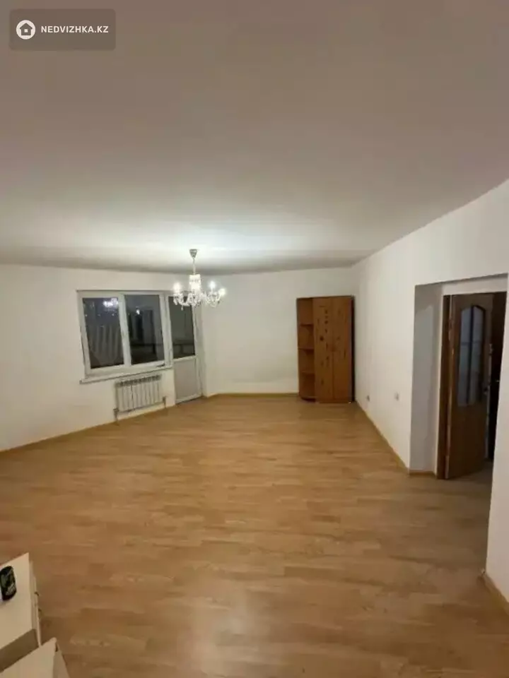 2-комнатная квартира, этаж 4 из 12, 70 м²