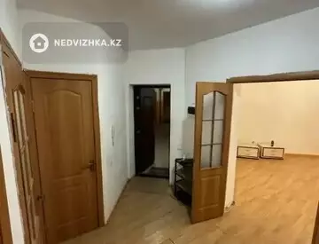 2-комнатная квартира, этаж 4 из 12, 70 м², миниатюра 7