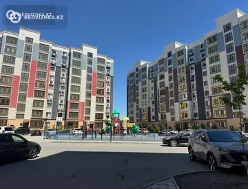 2-комнатная квартира, этаж 6 из 9, 65 м², На длительный срок, миниатюра 3