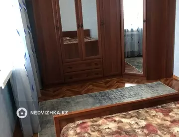 4-комнатная квартира, этаж 6 из 10, 120 м², На длительный срок