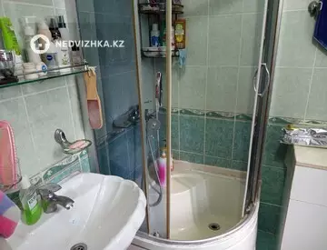 2-комнатная квартира, этаж 3 из 5, 55 м²