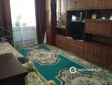 2-комнатная квартира, этаж 3 из 5, 55 м²