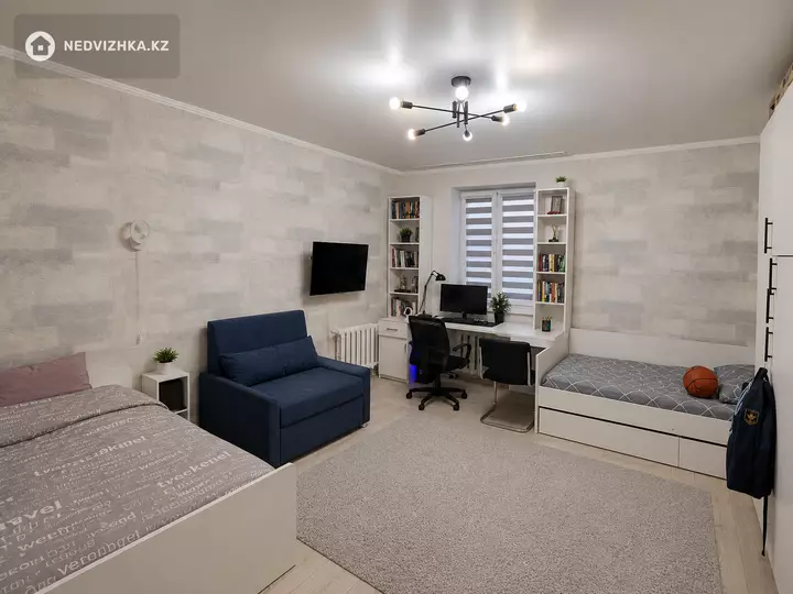 2-комнатная квартира, этаж 2 из 2, 65 м², фотография 2