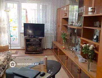 2-комнатная квартира, этаж 4 из 5, 50 м², миниатюра 1