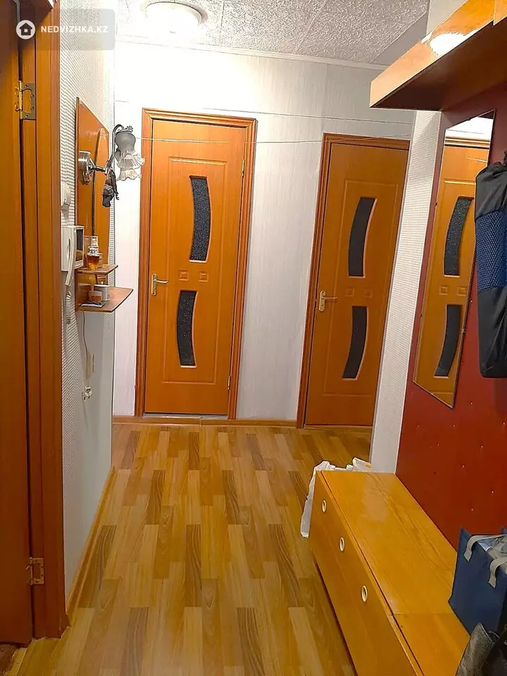 2-комнатная квартира, этаж 4 из 5, 50 м², фотография 2