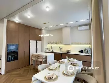 4-комнатная квартира, этаж 3 из 3, 170 м²
