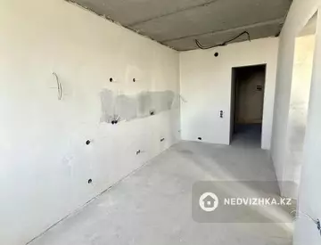 2-комнатная квартира, этаж 11 из 16, 43 м², миниатюра 7